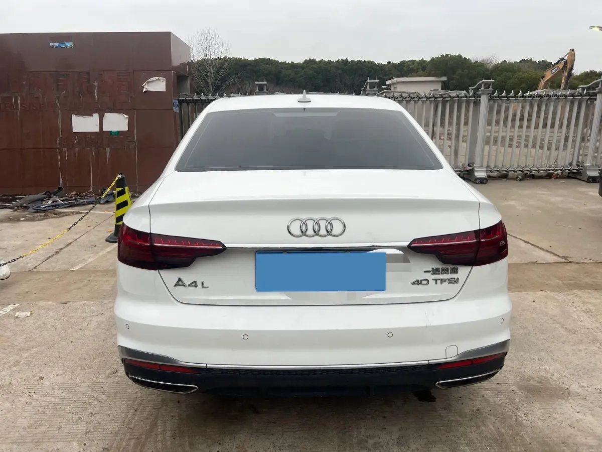 2020 Audi A4L 2.0T 190HP L4 7DCT,autocango,china used car exporter,china ev exporter,chinese used car exporter,chinese used ev exporter