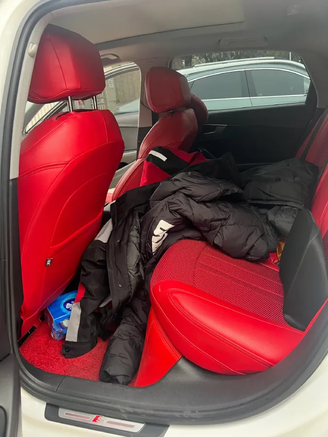 2020 Audi A4L 2.0T 190HP L4 7DCT,autocango,china used car exporter,china ev exporter,chinese used car exporter,chinese used ev exporter