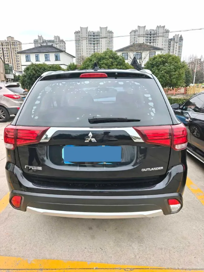 2018 Mitsubishi Outlander 2.0L 166HP L4 CVT,autocango,china used car exporter,china ev exporter,chinese used car exporter,chinese used ev exporter