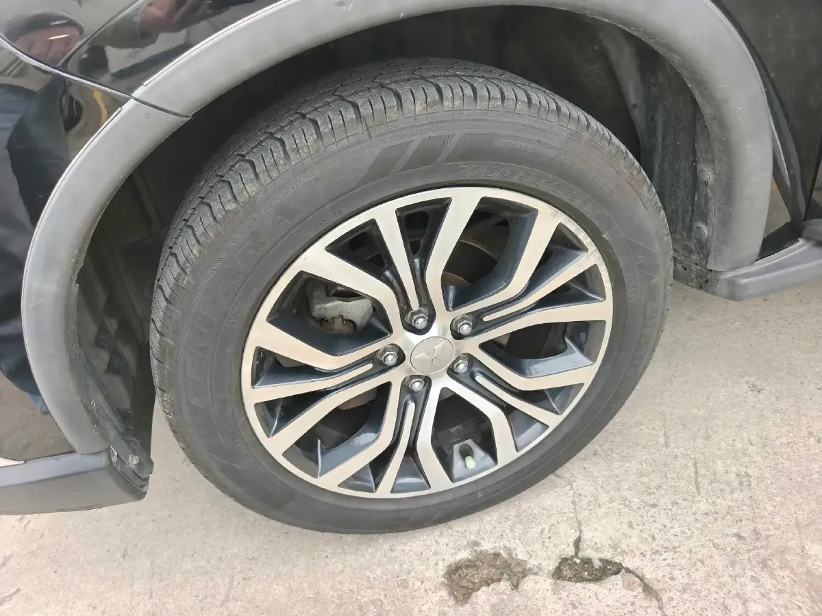 2018 Mitsubishi Outlander 2.0L 166HP L4 CVT,autocango,china used car exporter,china ev exporter,chinese used car exporter,chinese used ev exporter