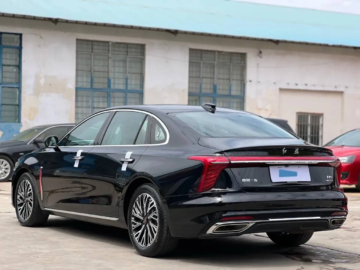 2024 HongQi H5 2.0T 224HP L4 8AT,autocango,china used car exporter,china ev exporter,chinese used car exporter,chinese used ev exporter