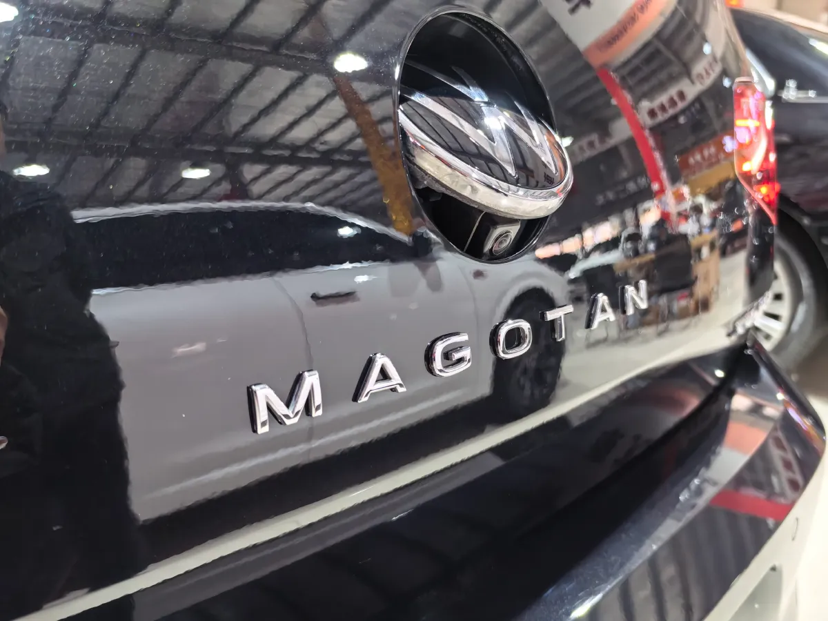 2020 Volkswagen Magotan 2.0T 186HP L4 7DCT,autocango,china used car exporter,china ev exporter,chinese used car exporter,chinese used ev exporter