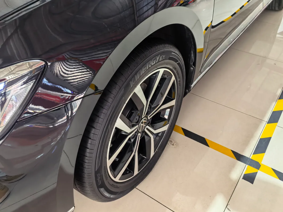 2020 Volkswagen Magotan 2.0T 186HP L4 7DCT,autocango,china used car exporter,china ev exporter,chinese used car exporter,chinese used ev exporter