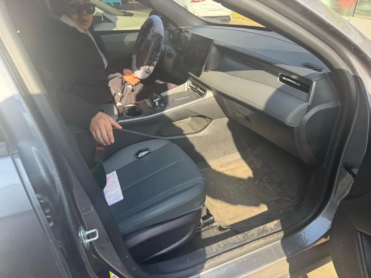 2025 BYD Seal05 DM-i 1.5L 101HP L4 E-CVT PHEV 7.68KWH,autocango,china used car exporter,china ev exporter,chinese used car exporter,chinese used ev exporter