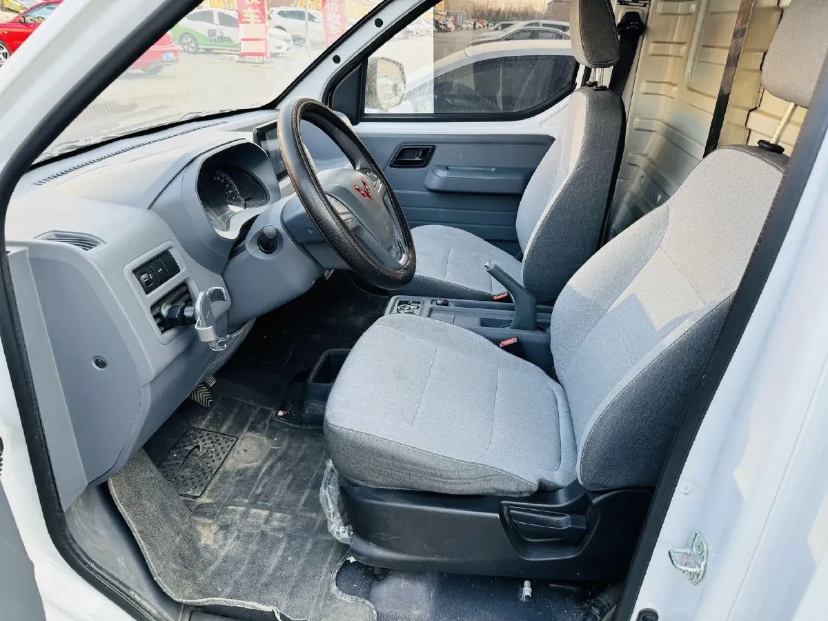 2024 WuLing YangGuang BEV 41.9KWH,autocango,china used car exporter,china ev exporter,chinese used car exporter,chinese used ev exporter