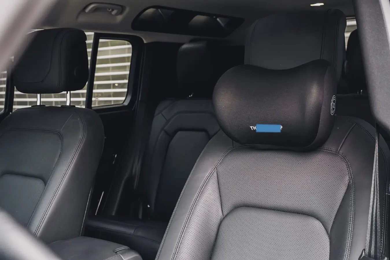 2024 Land Rover Defender 3.0T 400HP L6 8AT,autocango,china used car exporter,china ev exporter,chinese used car exporter,chinese used ev exporter