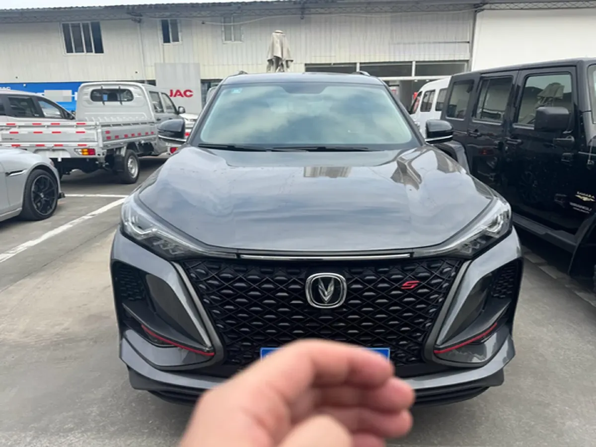 2020 ChangAn CS75 Plus 2.0T 233HP L4 8AT,autocango,china used car exporter,china ev exporter,chinese used car exporter,chinese used ev exporter
