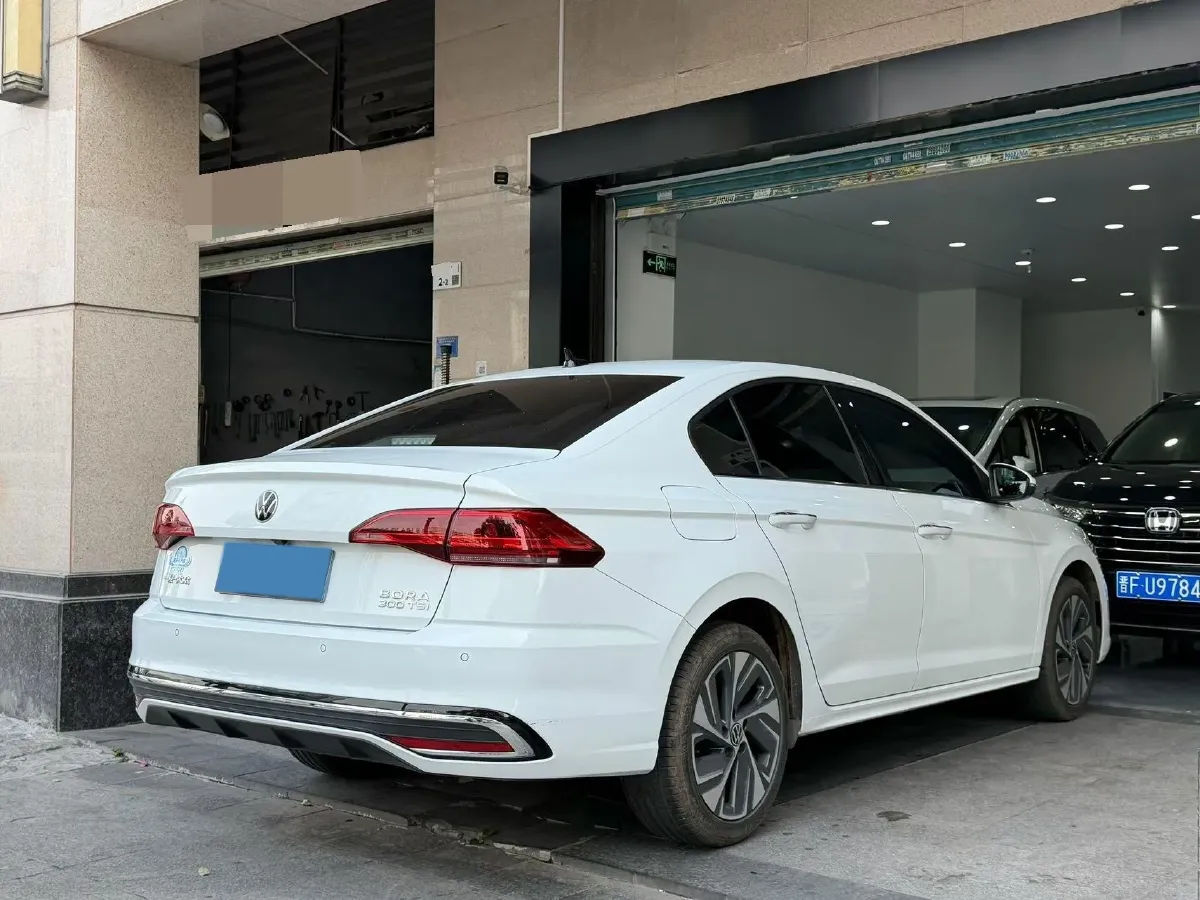 2025 Volkswagen Bora 1.5T 160HP L4 7DCT,autocango,china used car exporter,china ev exporter,chinese used car exporter,chinese used ev exporter