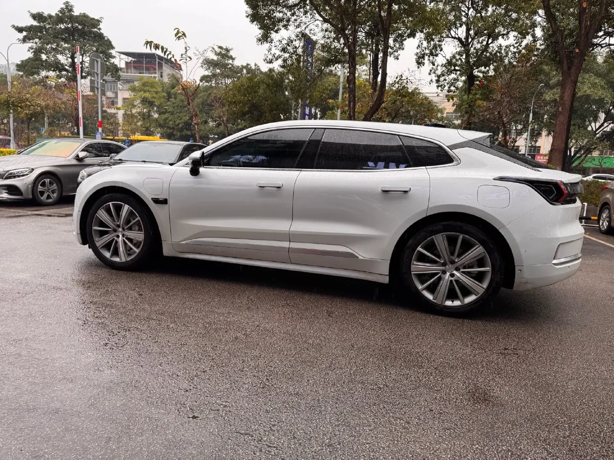 2023 Zeekr 001 BEV 100KWH,autocango,china used car exporter,china ev exporter,chinese used car exporter,chinese used ev exporter