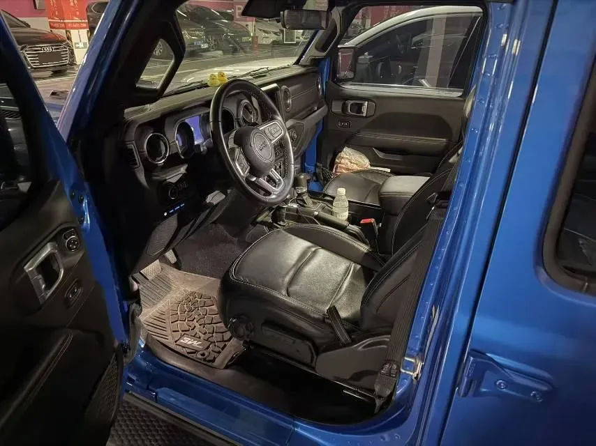 2021 Jeep Wrangler 2.0T 266HP L4 8AT PHEV 17KWH,autocango,china used car exporter,china ev exporter,chinese used car exporter,chinese used ev exporter