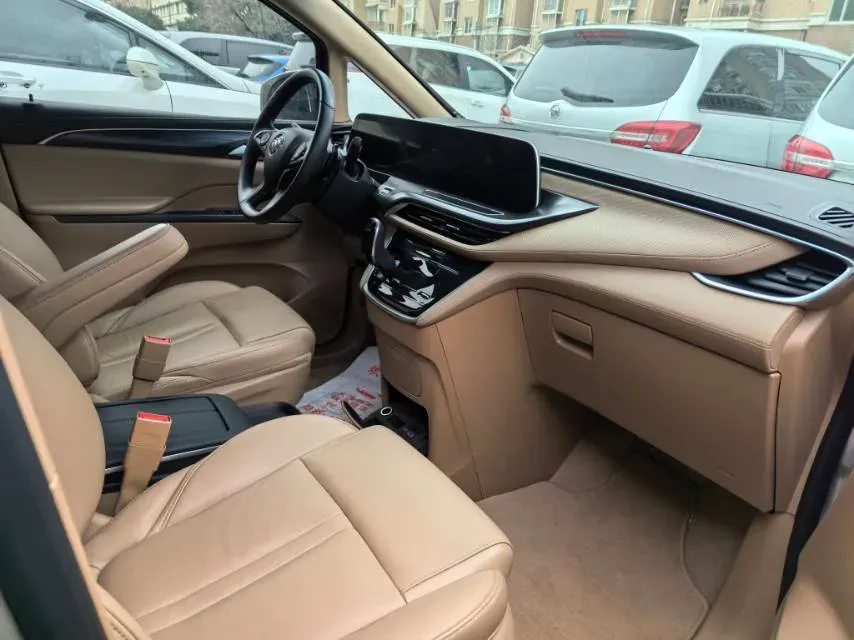 2018 Buick GL8 2.0T 260HP L4 6AT,autocango,china used car exporter,china ev exporter,chinese used car exporter,chinese used ev exporter