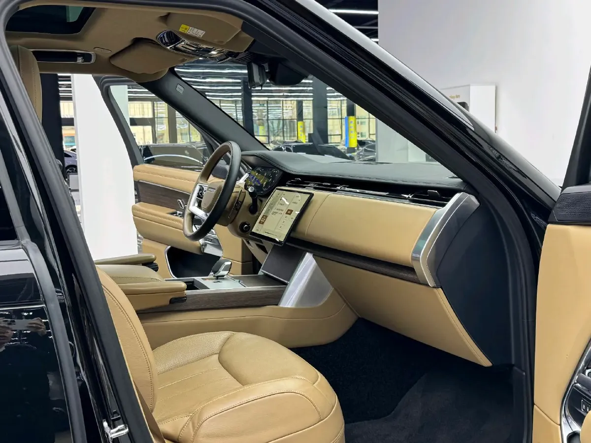 2024 Land Rover Range Rover 3.0T 400HP L6 8AT,autocango,china used car exporter,china ev exporter,chinese used car exporter,chinese used ev exporter