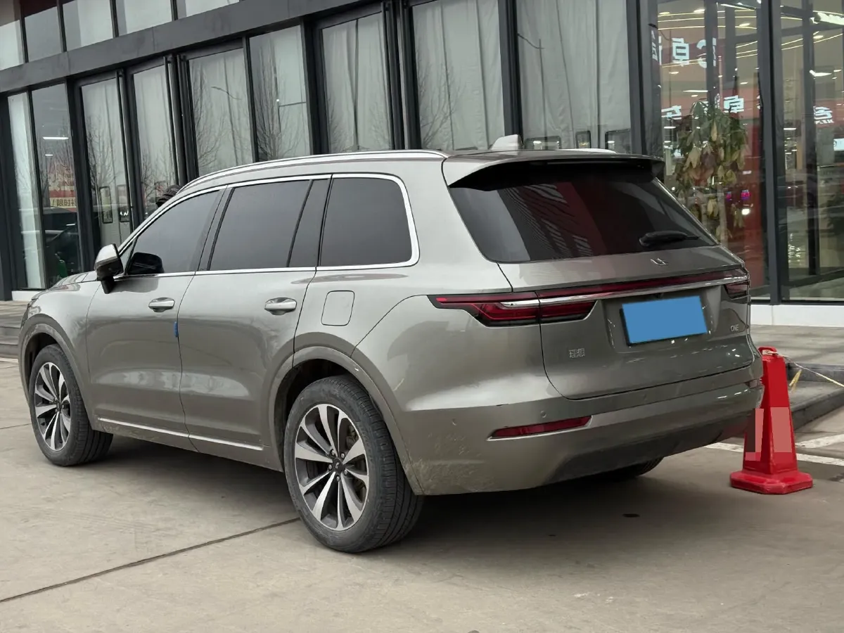 2021 Li ONE Range Extended 131HP REEV 40.5KWH,autocango,china used car exporter,china ev exporter,chinese used car exporter,chinese used ev exporter