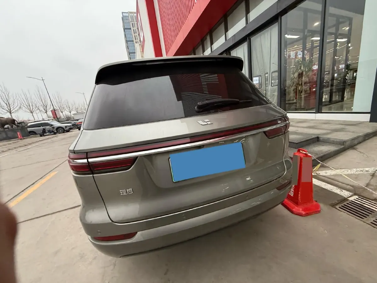 2021 Li ONE Range Extended 131HP REEV 40.5KWH,autocango,china used car exporter,china ev exporter,chinese used car exporter,chinese used ev exporter