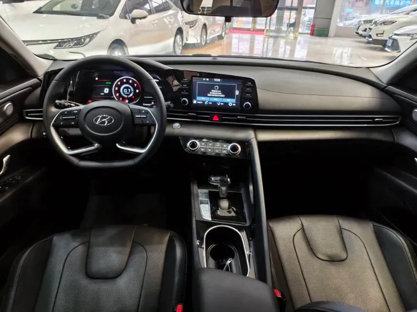 2022 Hyundai Elantra 1.5L 115HP L4 CVT,autocango,china used car exporter,china ev exporter,chinese used car exporter,chinese used ev exporter