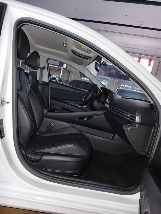 2022 Hyundai Elantra 1.5L 115HP L4 CVT,autocango,china used car exporter,china ev exporter,chinese used car exporter,chinese used ev exporter