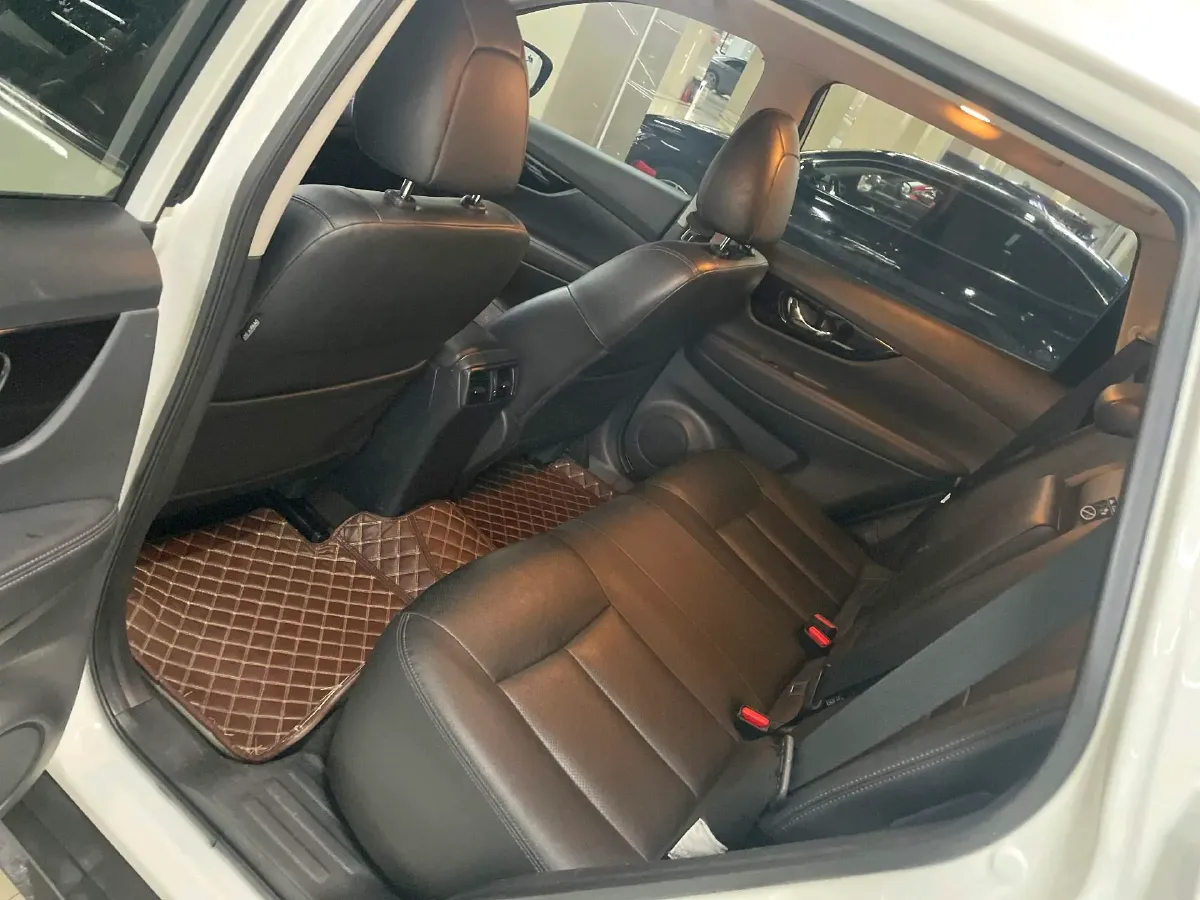 2021 Nissan X-Trail 2.0L 151HP L4 CVT,autocango,china used car exporter,china ev exporter,chinese used car exporter,chinese used ev exporter