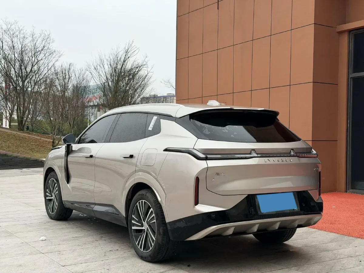 2025 LYNK&CO 08 EM-P 1.5T 163HP L4 3DHT PHEV 39.6/39.8KWH,autocango,china used car exporter,china ev exporter,chinese used car exporter,chinese used ev exporter