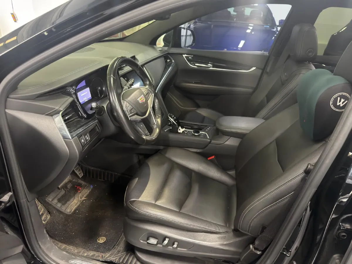 2022 Cadillac XT5 2.0T 237HP L4 9AT,autocango,china used car exporter,china ev exporter,chinese used car exporter,chinese used ev exporter