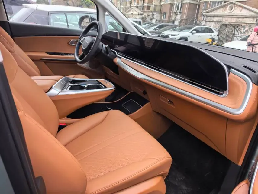 2024 MAXUS DaJia 9 1.5T 150HP L4 1DHT PHEV 39.7KWH,autocango,china used car exporter,china ev exporter,chinese used car exporter,chinese used ev exporter