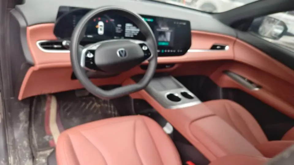 2025 ChangAn CS75 Plus 1.5T 188HP L4 8AT,autocango,china used car exporter,china ev exporter,chinese used car exporter,chinese used ev exporter