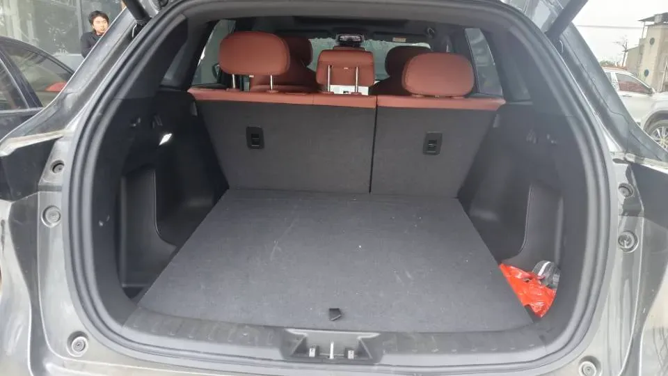 2025 ChangAn CS75 Plus 1.5T 188HP L4 8AT,autocango,china used car exporter,china ev exporter,chinese used car exporter,chinese used ev exporter