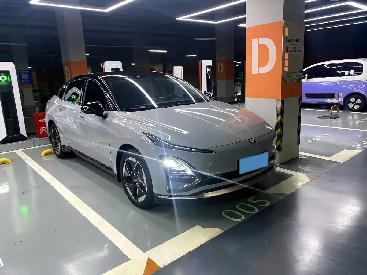 2024 WuLing XingGuang BEV 54.5KWH,autocango,china used car exporter,china ev exporter,chinese used car exporter,chinese used ev exporter