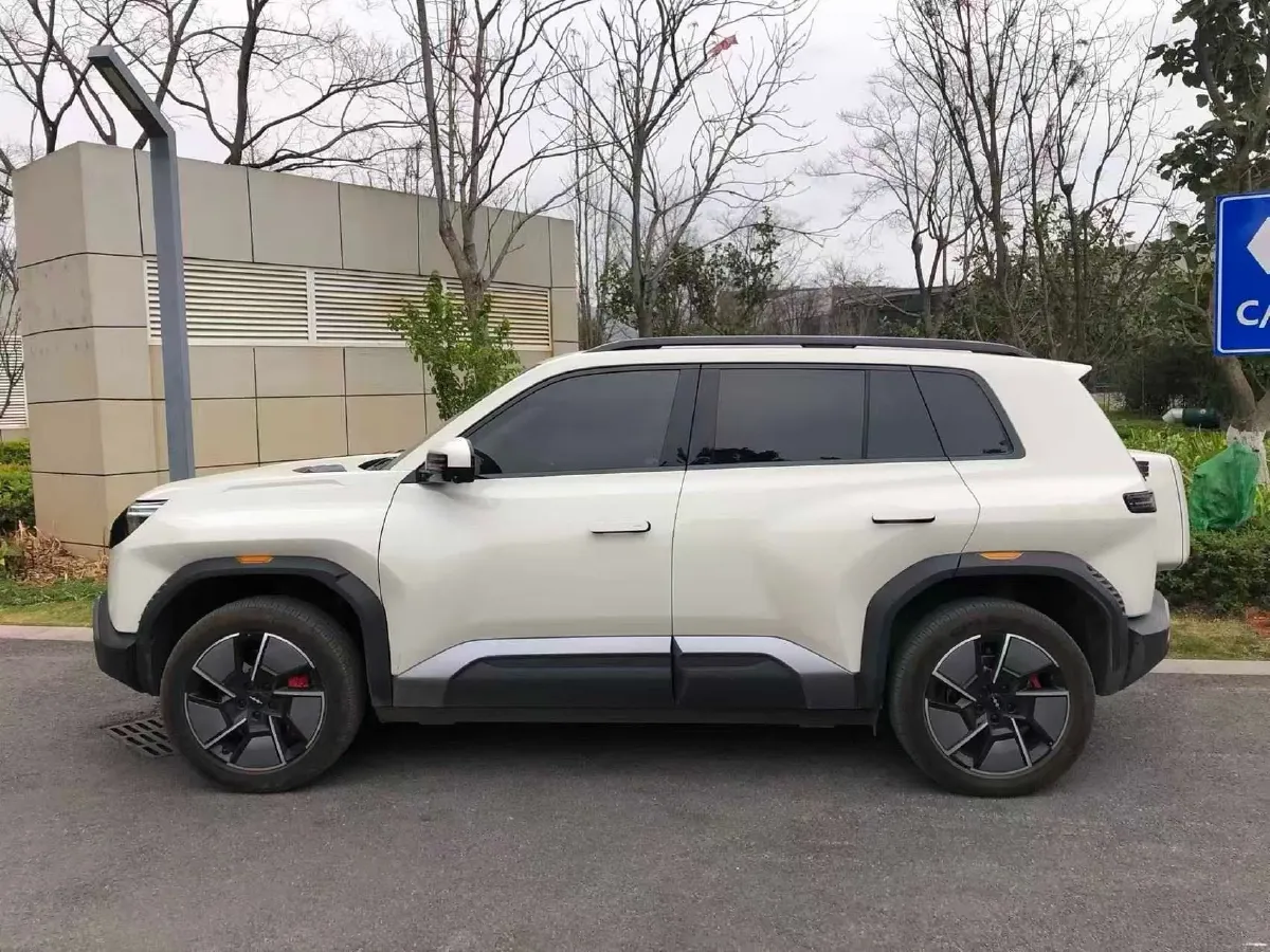 2025 FangChengBao Tai 3 BEV,autocango,china used car exporter,china ev exporter,chinese used car exporter,chinese used ev exporter