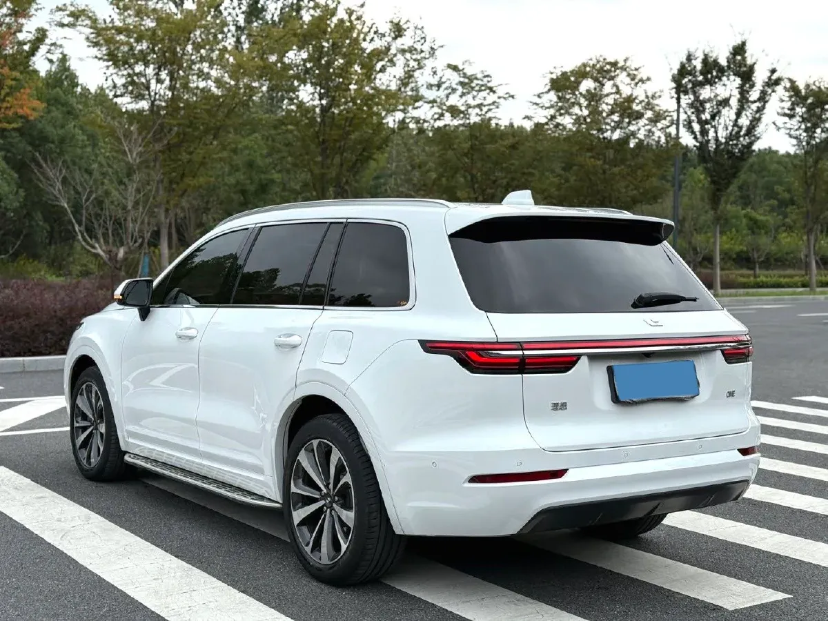 2021 Li ONE Range Extended 131HP REEV 40.5KWH,autocango,china used car exporter,china ev exporter,chinese used car exporter,chinese used ev exporter