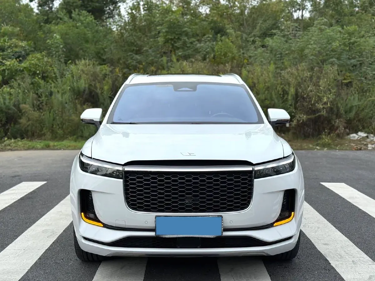 2021 Li ONE Range Extended 131HP REEV 40.5KWH,autocango,china used car exporter,china ev exporter,chinese used car exporter,chinese used ev exporter