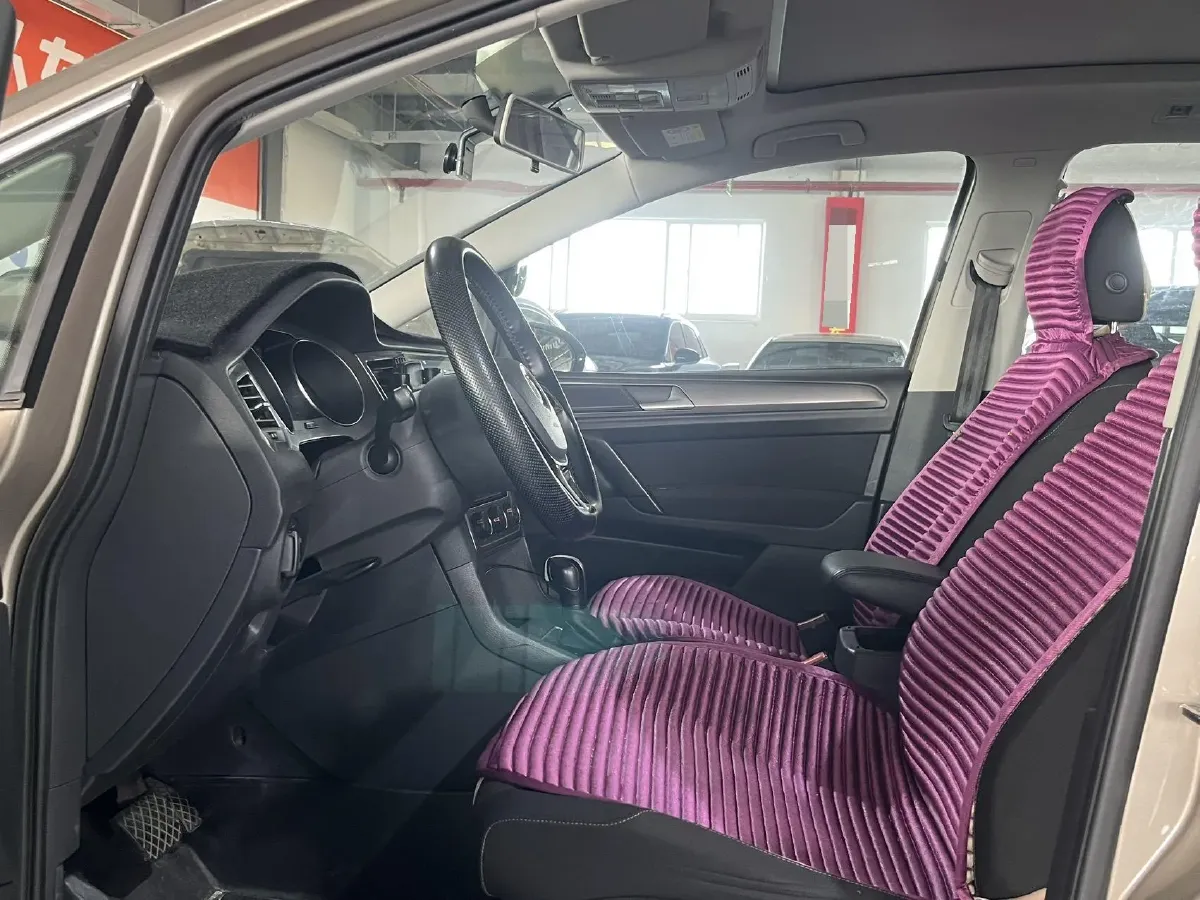 2018 Volkswagen Golf Sportsvan 1.6L 110HP L4 6AT,autocango,china used car exporter,china ev exporter,chinese used car exporter,chinese used ev exporter