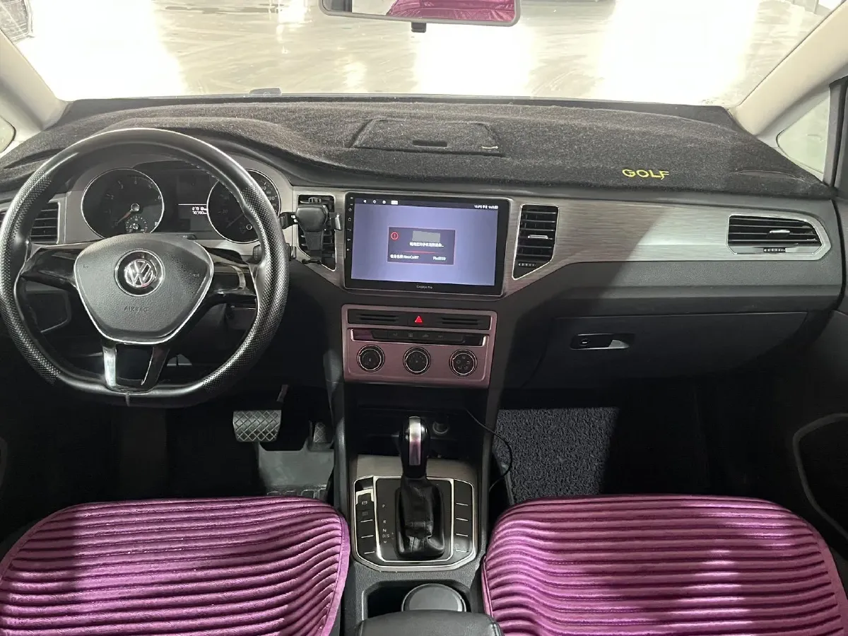2018 Volkswagen Golf Sportsvan 1.6L 110HP L4 6AT,autocango,china used car exporter,china ev exporter,chinese used car exporter,chinese used ev exporter