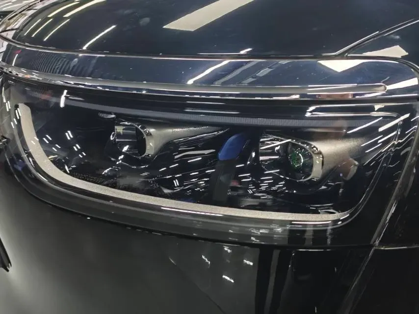 2025 AITO AITO M8 REEV 160HP REEV 53.4KWH,autocango,china used car exporter,china ev exporter,chinese used car exporter,chinese used ev exporter