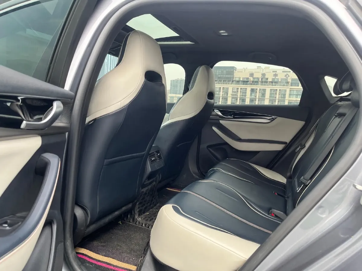 2021 MAXUS G50 1.5T 169HP L4 7DCT,autocango,china used car exporter,china ev exporter,chinese used car exporter,chinese used ev exporter