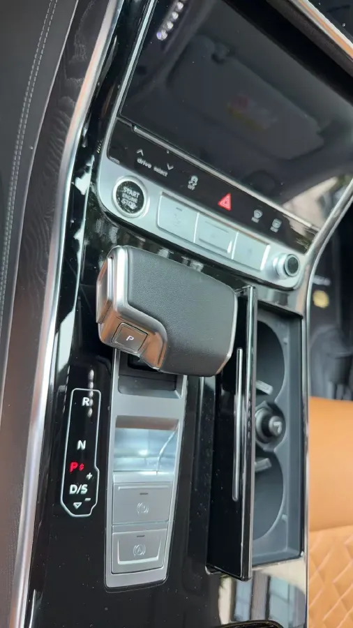 2023 Audi A8 3.0T 286HP V6 8AT,autocango,china used car exporter,china ev exporter,chinese used car exporter,chinese used ev exporter