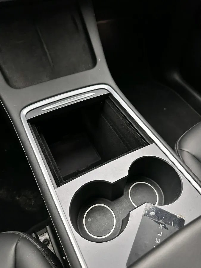 2021 Tesla Model Y BEV 76.8KWH,autocango,china used car exporter,china ev exporter,chinese used car exporter,chinese used ev exporter