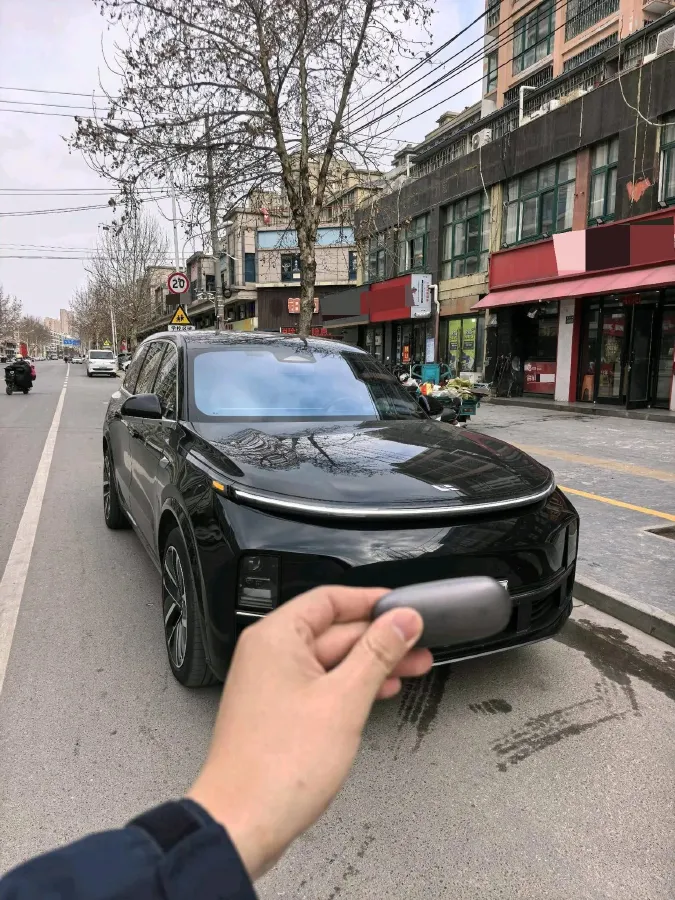 2023 Li L9 Range Extended 154HP REEV 42.6KWH,autocango,china used car exporter,china ev exporter,chinese used car exporter,chinese used ev exporter