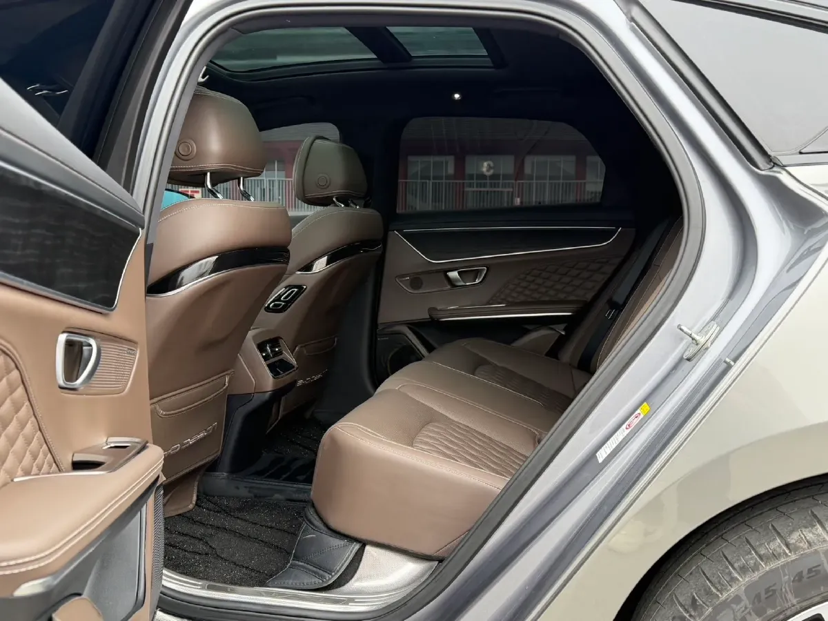 2022 Volkswagen Tiguan L 2.0T 186HP L4 7DCT,autocango,china used car exporter,china ev exporter,chinese used car exporter,chinese used ev exporter