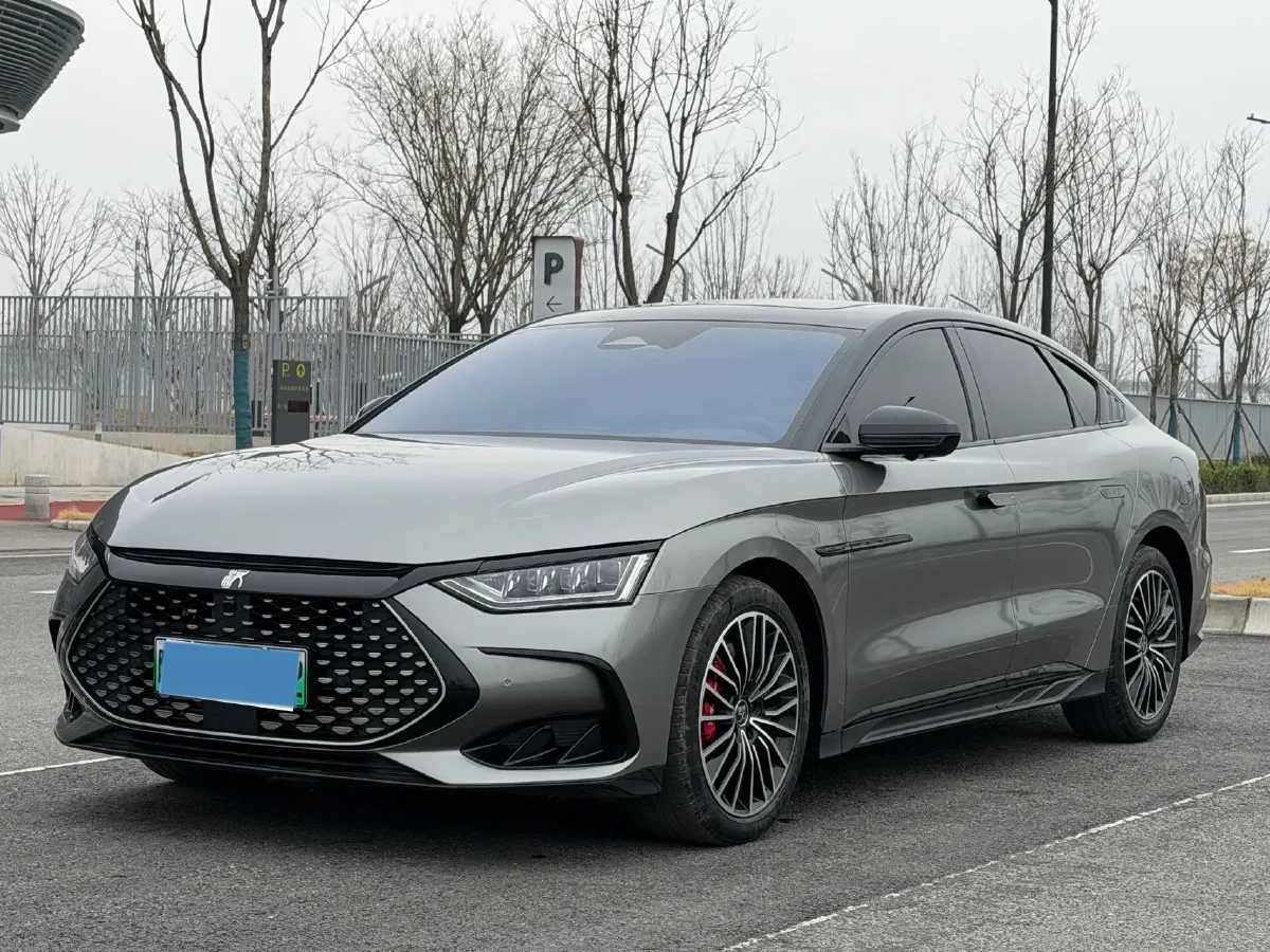 2022 Volkswagen Tiguan L 2.0T 186HP L4 7DCT,autocango,china used car exporter,china ev exporter,chinese used car exporter,chinese used ev exporter