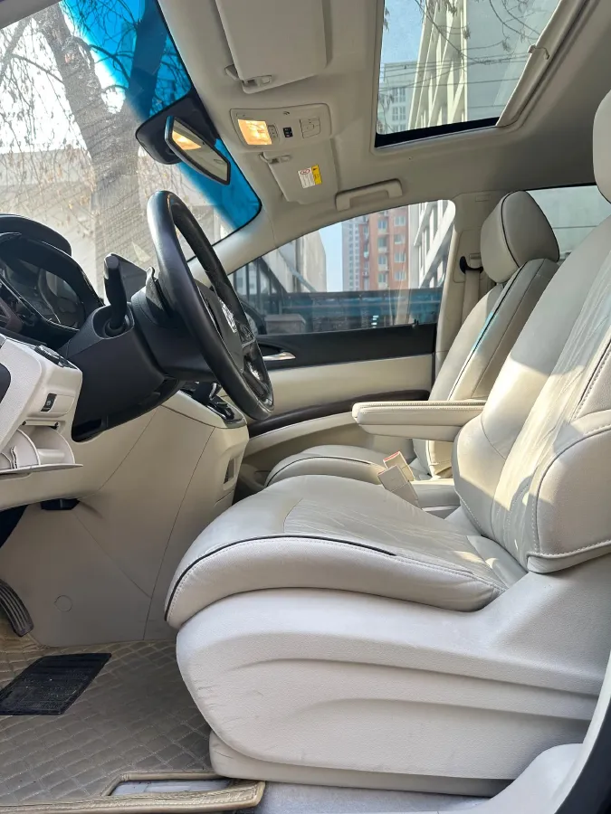 2022 Buick GL8 2.0T 237HP L4 9AT,autocango,china used car exporter,china ev exporter,chinese used car exporter,chinese used ev exporter