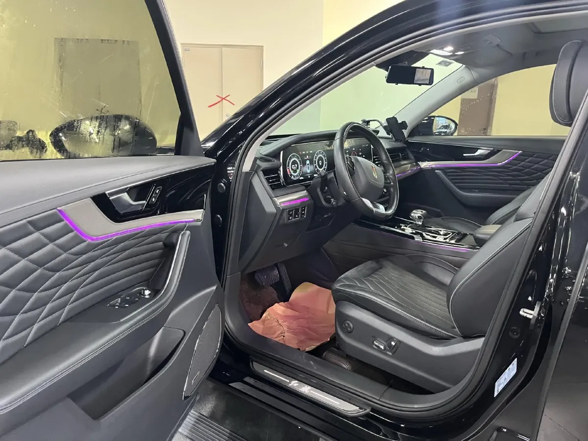 2022 HongQi HS5 2.0T 224HP L4 6AT,autocango,china used car exporter,china ev exporter,chinese used car exporter,chinese used ev exporter