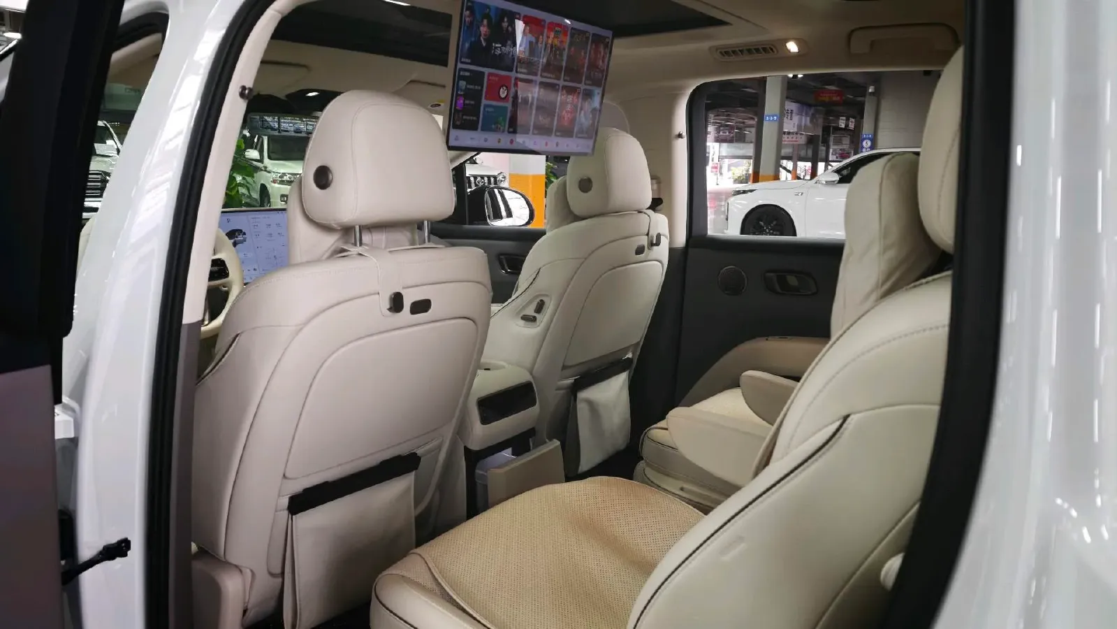 2025 Li i8 BEV,autocango,china used car exporter,china ev exporter,chinese used car exporter,chinese used ev exporter