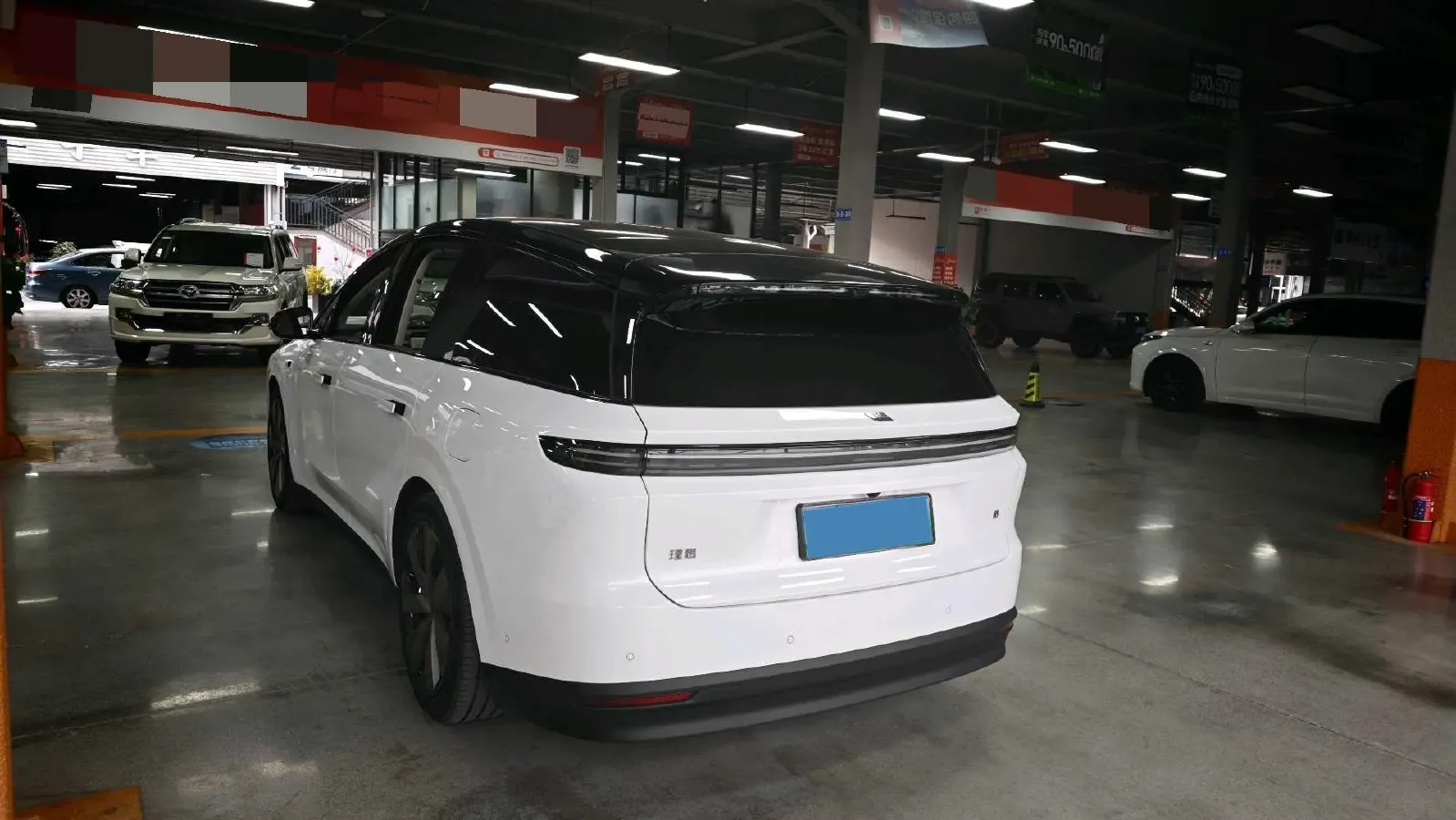 2025 Li i8 BEV,autocango,china used car exporter,china ev exporter,chinese used car exporter,chinese used ev exporter
