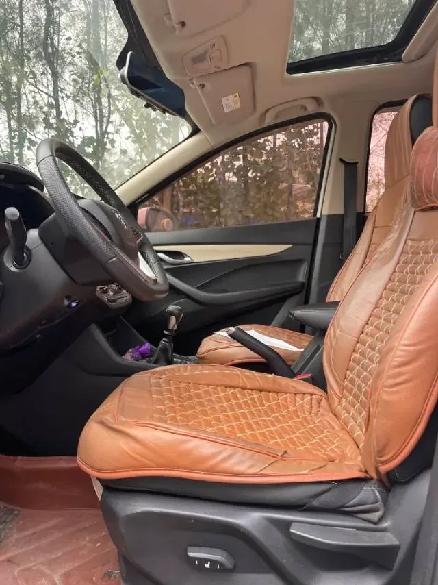 2018 BaoJun 360 1.5L 112HP L4 6MT,autocango,china used car exporter,china ev exporter,chinese used car exporter,chinese used ev exporter