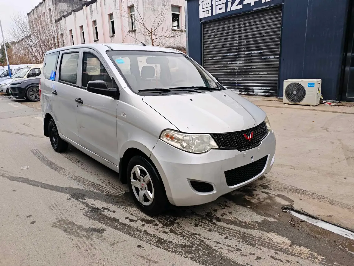 2014 WuLing HongGuang 1.2L 86HP L4 5MT,autocango,china used car exporter,china ev exporter,chinese used car exporter,chinese used ev exporter