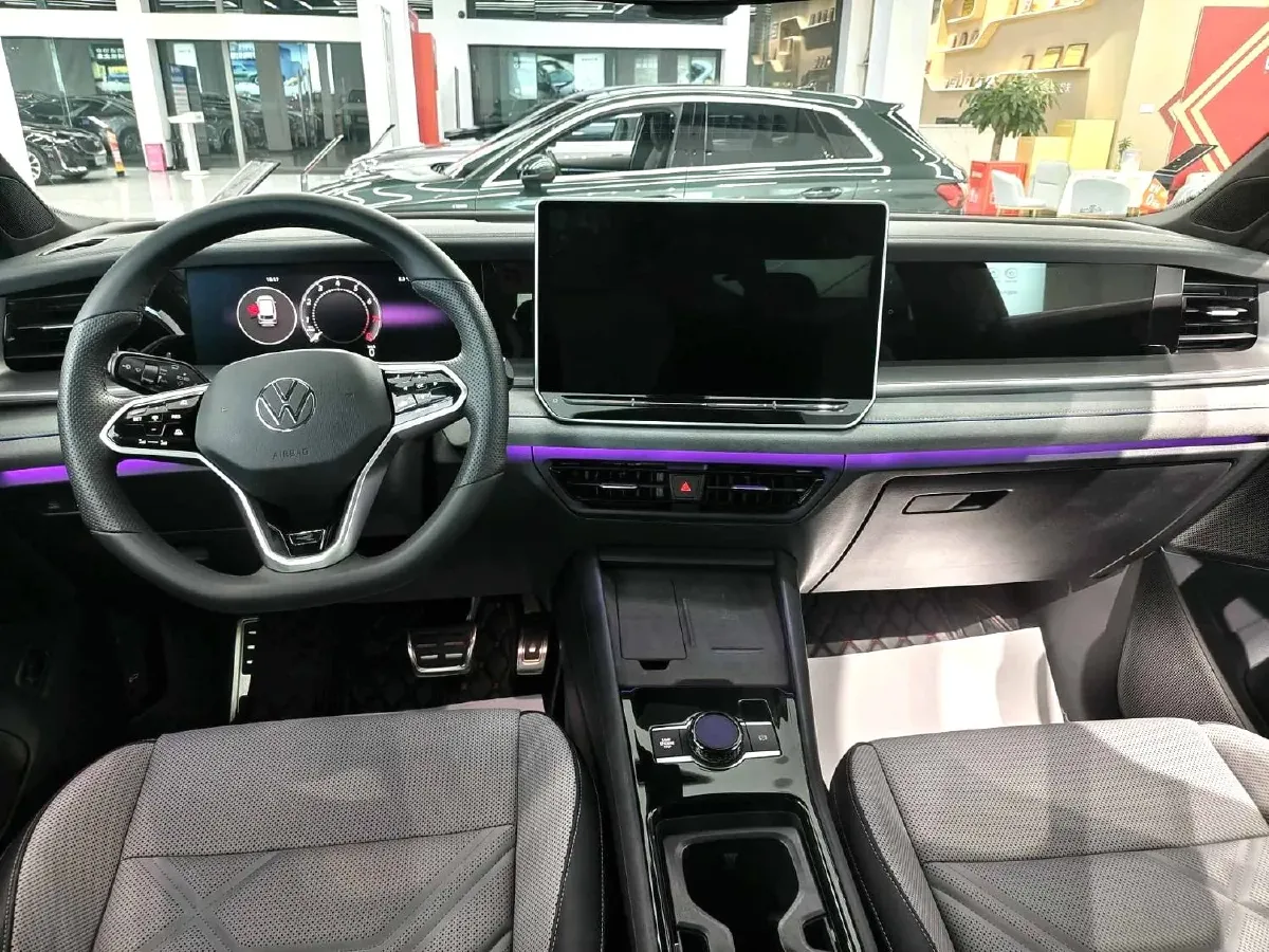 2026 Volkswagen Tayron 2.0T 220HP L4 7DCT,autocango,china used car exporter,china ev exporter,chinese used car exporter,chinese used ev exporter