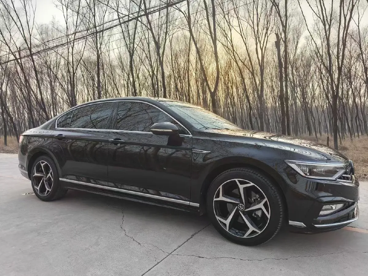 2023 Volkswagen Magotan 2.0T 186HP L4 7DCT,autocango,china used car exporter,china ev exporter,chinese used car exporter,chinese used ev exporter