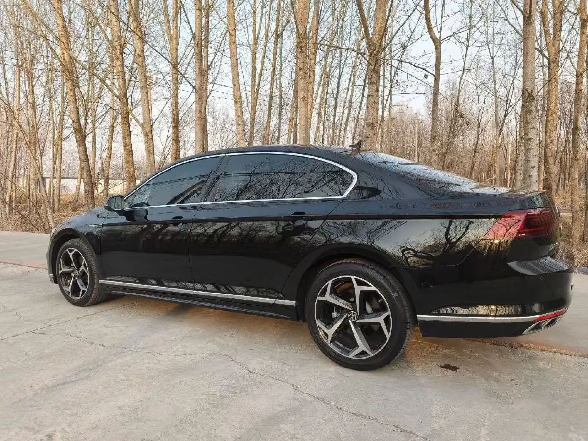 2023 Volkswagen Magotan 2.0T 186HP L4 7DCT,autocango,china used car exporter,china ev exporter,chinese used car exporter,chinese used ev exporter