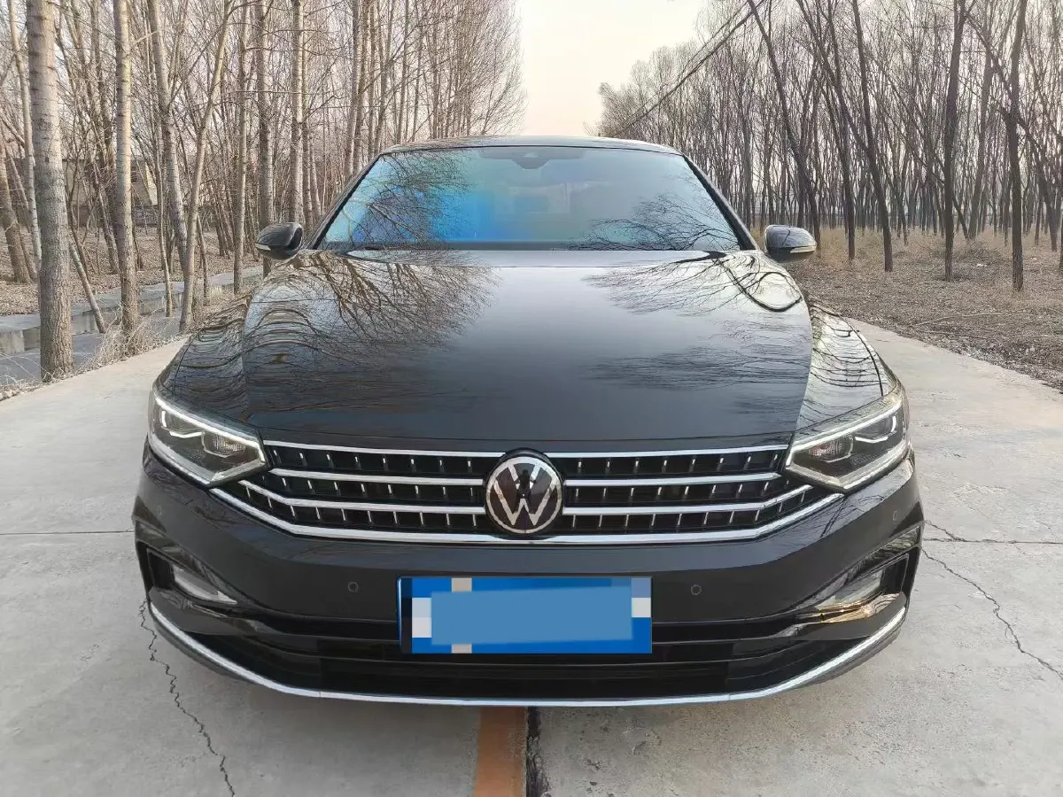2023 Volkswagen Magotan 2.0T 186HP L4 7DCT,autocango,china used car exporter,china ev exporter,chinese used car exporter,chinese used ev exporter