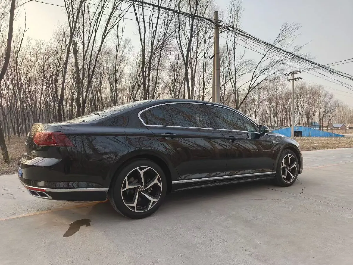 2023 Volkswagen Magotan 2.0T 186HP L4 7DCT,autocango,china used car exporter,china ev exporter,chinese used car exporter,chinese used ev exporter